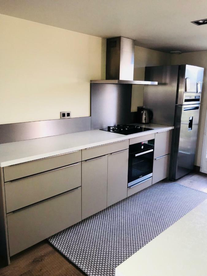 Apartment Centre